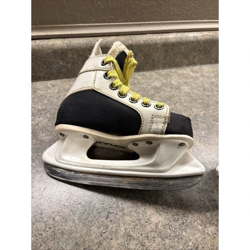 Graf 101 Elite Kids Ice Hockey Skates Sz 9 Black‎ White